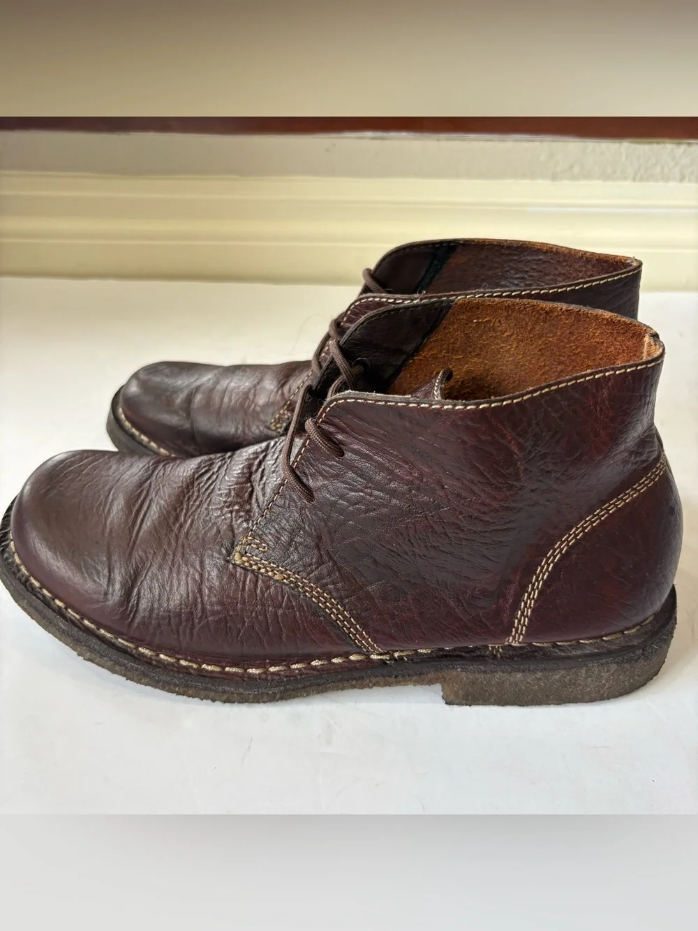 Duluth Trading Co Mens 9 M Brown Leather Chukka Boots Lace Up 39023